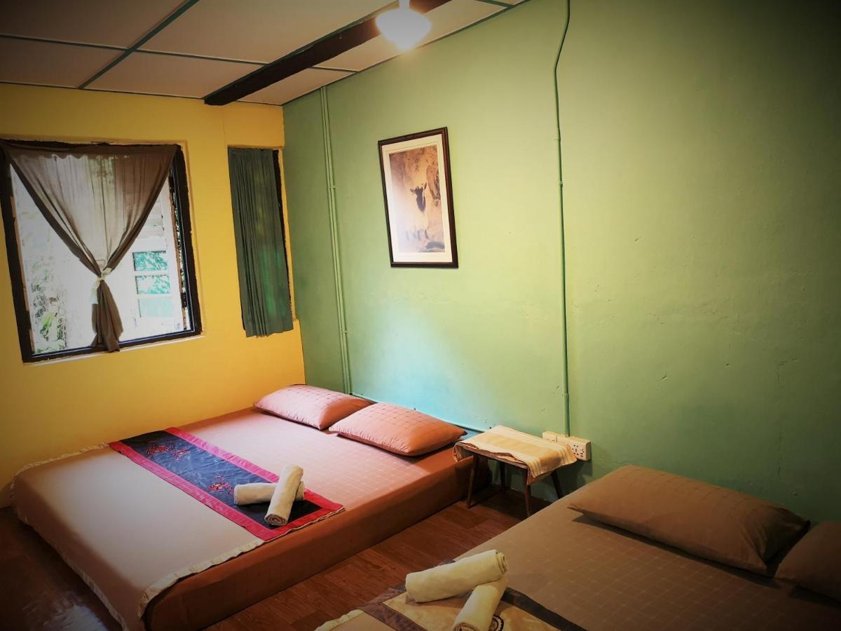 Moontree47 Motel George Town Eksteriør billede