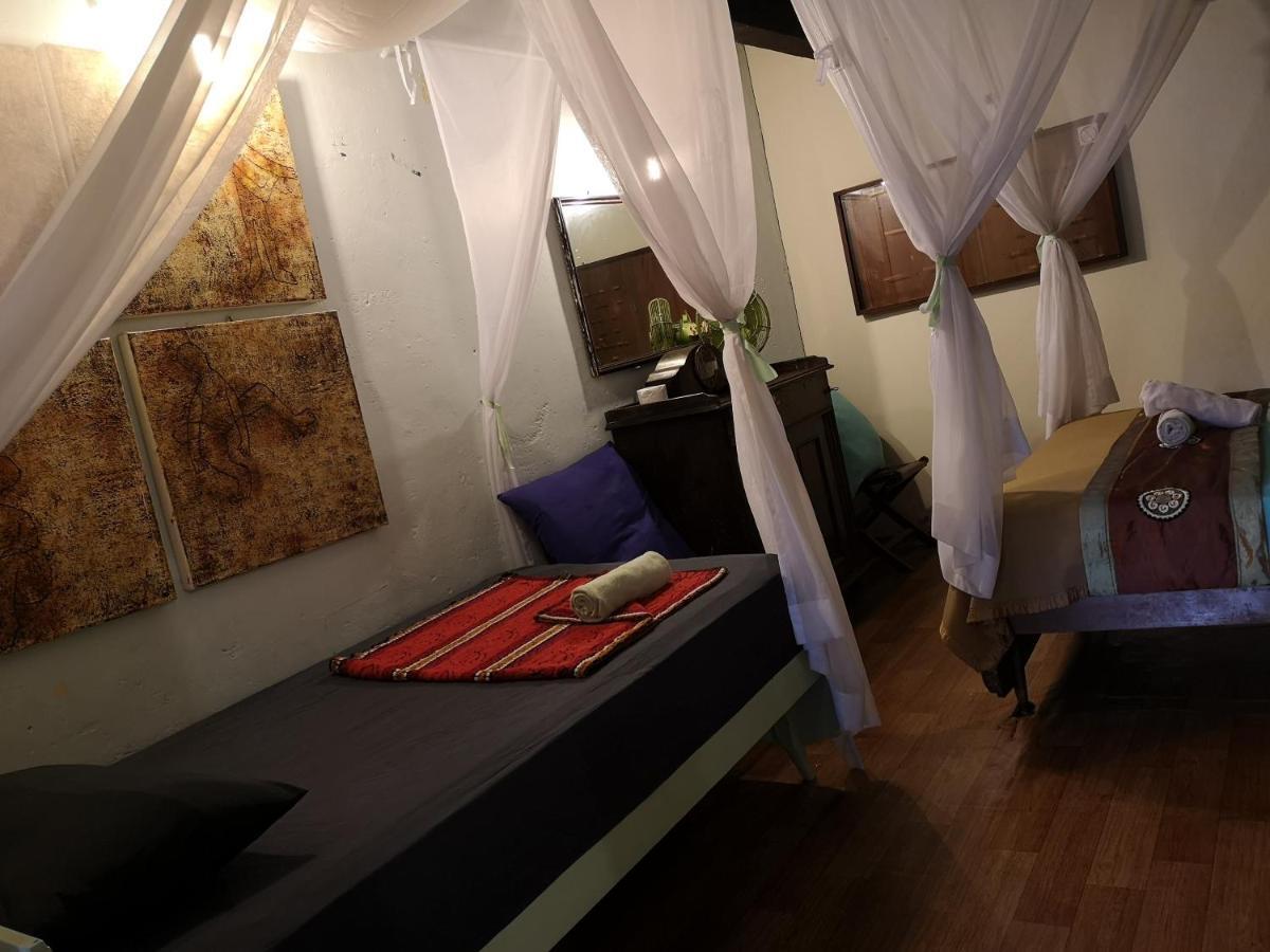 Moontree47 Motel George Town Eksteriør billede
